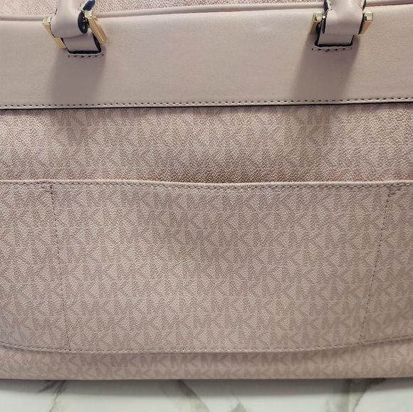 2 Piece Michael Kors Set. The Ultimate Travel Set! Mdm Duffel Satchel And Purse! - Picture 16 of 16